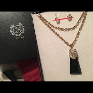 Emerald long statement necklace with diamonds